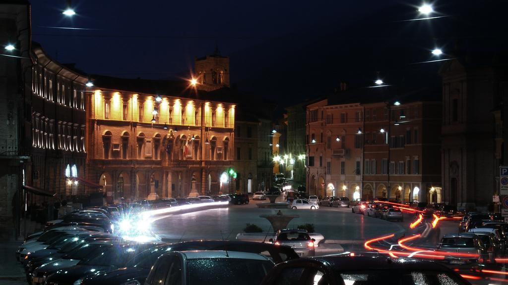 Due Torri Hotel San Severino Marche Bagian luar foto