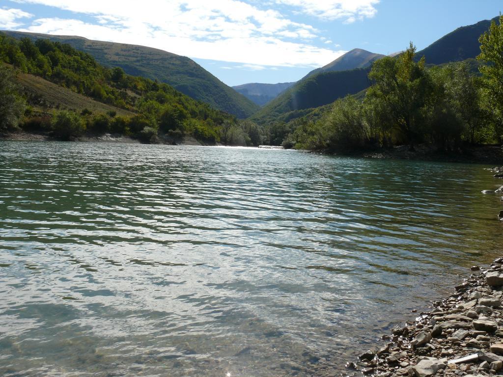 Due Torri Hotel San Severino Marche Bagian luar foto