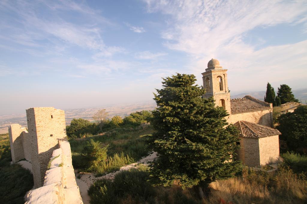Due Torri Hotel San Severino Marche Bagian luar foto