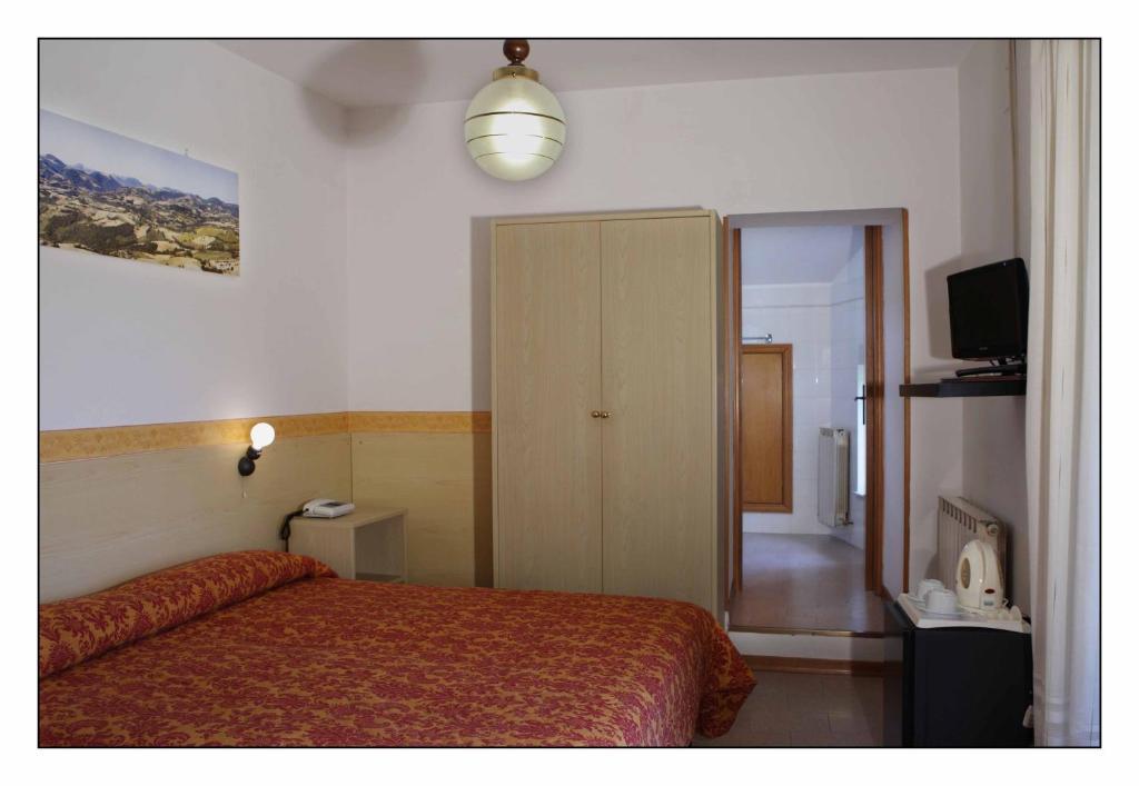 Due Torri Hotel San Severino Marche Ruang foto