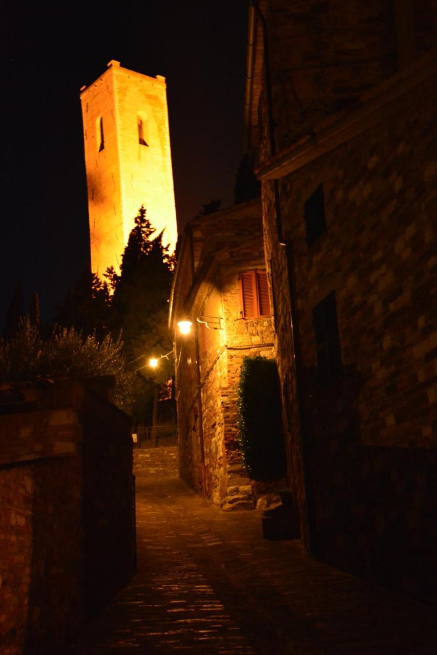Due Torri Hotel San Severino Marche Bagian luar foto