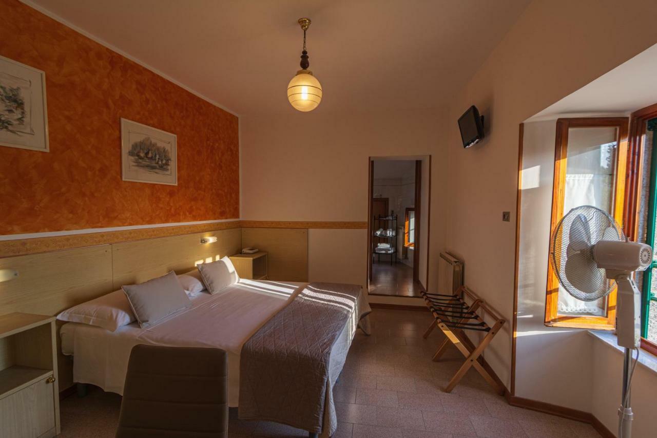 Due Torri Hotel San Severino Marche Bagian luar foto
