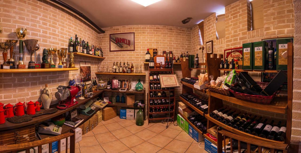 Due Torri Hotel San Severino Marche Bagian luar foto